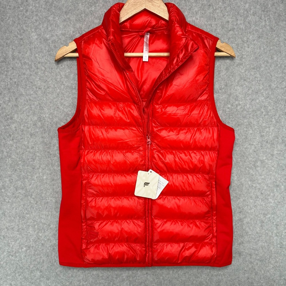 Fabletics Womens Cherry Red Elliot Puffer Vest Lightweight Zip Up Athletic XS‎